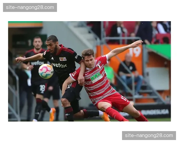 通讯：在普鲁士公园，拜仁的年轻后卫们顶住了压力，经受住了考验